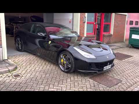 Ferrari GTC4 Lusso 6.3 V12 DCT Video