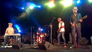 Howe Gelb with Steve Shelley, Maggie Bjorklund & Nikolaj Heyman - Unforgivable