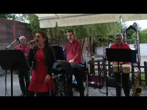 Blue Moon Band živě Ta pusa je má