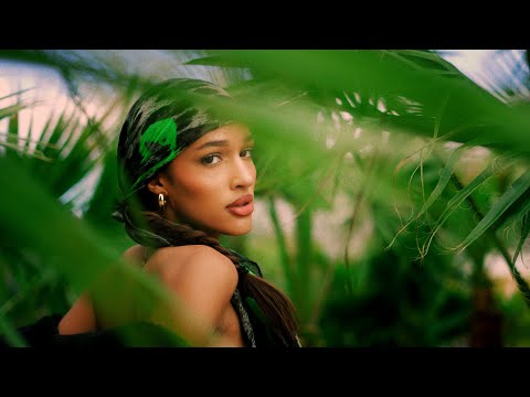 Ábrahám " Senkimásé " feat. Burai