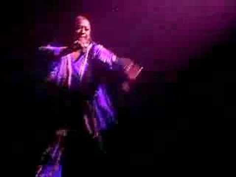 Jeanie Tracy sings Party People