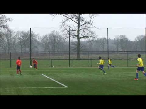 Damian Stiemer, 9 jaar, wedstrijd Roda46 E3 - Hooglanderveen E2, d.d.  03-03-2012