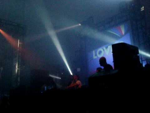 Swedish House Mafia Hey boy Hey Girl Chemical Brothers Closing Set @ Ultra Music Festival 11 2009