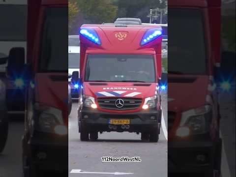 [Versneller] AB 11-0881 met Spoed onderweg naar een melding in Purmerend #einsatz #brandweer #fire