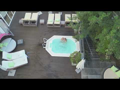 Panorama-Wellness im Hotel Alpen-Herz, Adults-Only Romantik & Spa in Tirol, Österreich.