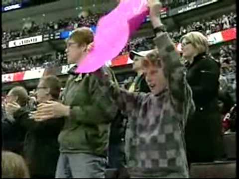 Alfredsson goal vs Sabres (03/17/09)