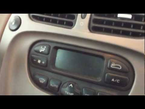 comment demonter autoradio xsara picasso