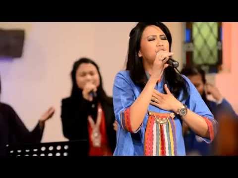 Sari Simorangkir - Kau Berfirman