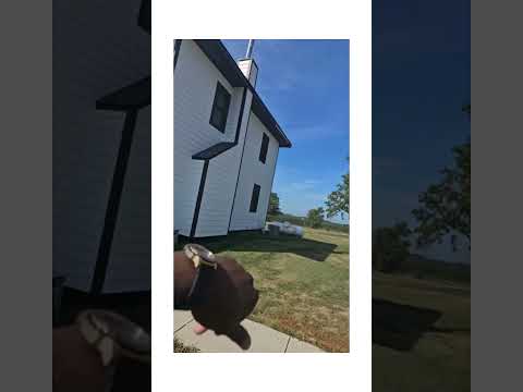 🚨 No Gutters = Big Trouble! 🚨