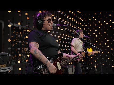 Alien Boy - Changes (Live on KEXP)