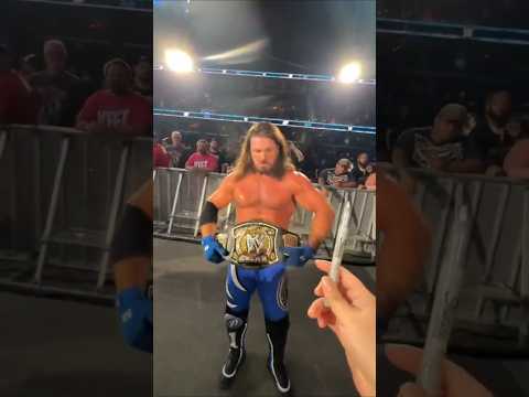 AJ STYLES WITH SPINNER WWE TITLE BELT MEETING FANS AT WWE SMACKDOWN LIVE! #ajstyles #wwe