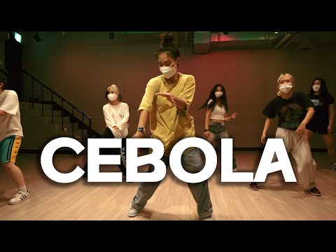 CEBOLA - Dj Vado Poster ft King de Fofera   Os Tik Tok   Maninho Pibom & Leo Hummer | RIYU CH