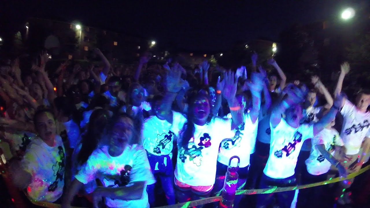 Campus buzzes with first weekend activities