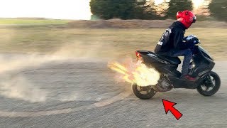 IL A FAILLI FAIRE EXPLOSER NOS SCOOTER ! 🔞😱 (BRIQUET + ESSENCE)