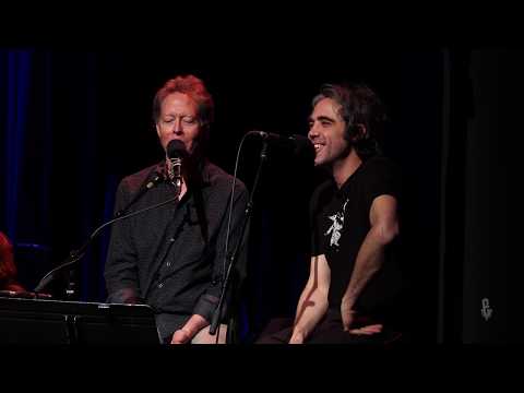 eTown On-Stage Interview - Patrick Watson