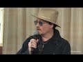 Johnny Depp: „Ganz schön fies und hartnäckig, so ein Chupacabra“