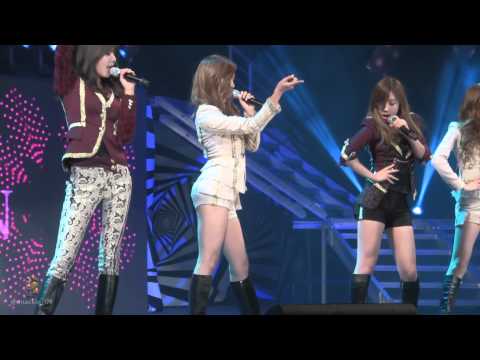 121110 SBS Concert SNSD - Genie Remix (Taeyeon Fancam)