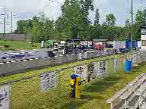 Thumbnail for F800 Drag race
