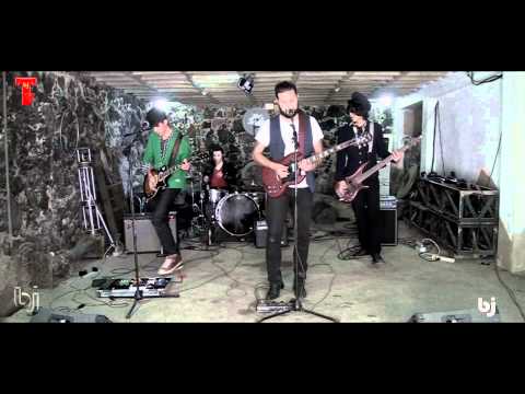 EL GARAGE PRESENTA A "COMETAS Y REVOLVERS"