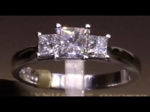 #37238 | T0.90ct/C0.56ct | Three Stone Princess Cut Claw Set, Set in 18ct White Gold