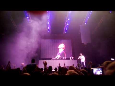 Dj Coone & MC Chuckie at Arachnophobia