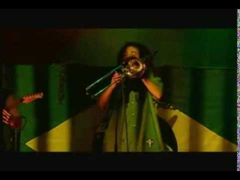 SOULFLY & HORNSMAN COYOTE - Moses