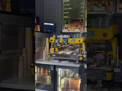 イタリア・フィレンツェのマクドナルド・カプチーノ