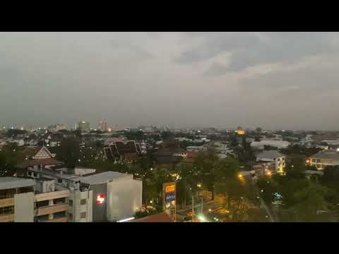 Vista de Chiang Mai do Rooftop Bar