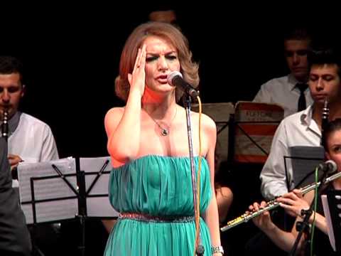 Besjana Mehmeti - Rrjedh ne kenge e ligjerime