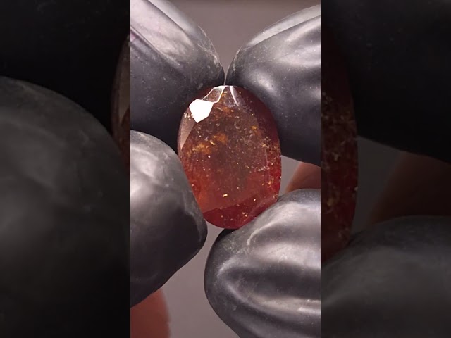 حجر هيسونايت جارنت طبيعي