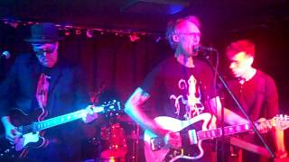 Red Lorry Yellow Lorry - Happy To See Me