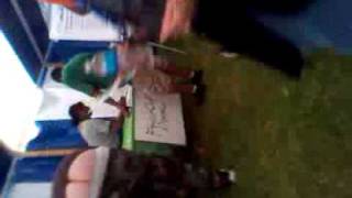 Man buttcrack was SHOWING !