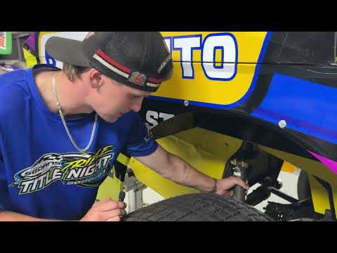 V8 DIRT MODIFIED TECH TALK WITH SEITON YOUNG N42