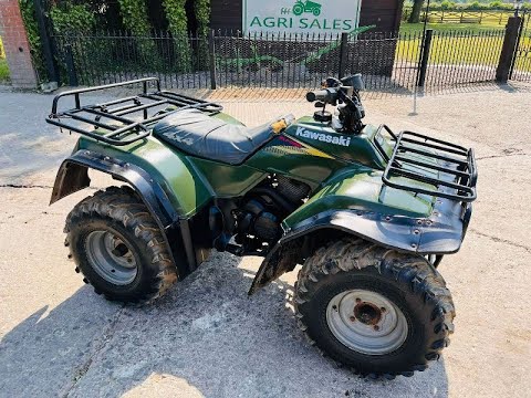 KAWASAKI KLF300 4X4 QUAD BIKE C/W FRONT & REAR CARRY RACKS