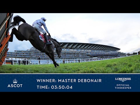 Master Debonair Wins The Sky Bet Supreme Trial Novices' Hurdle Race