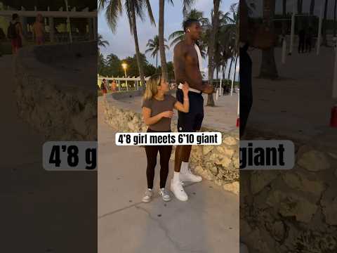 4’8 GIRL MEETS 6’10 GIANT‼️🫨🤝#tall #shortgirl #funny #shorts #shortsvideo #tallguy #dlafam