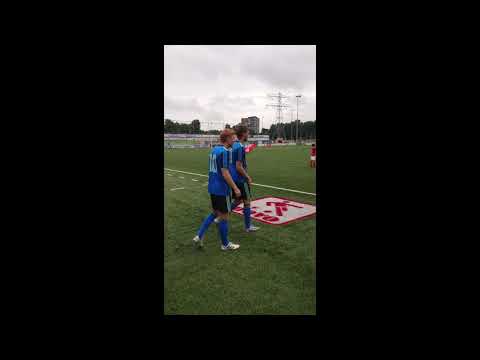 Vlaggenparade DOVO JO11-3 voor DOVO1 - AJAX Amsterdam