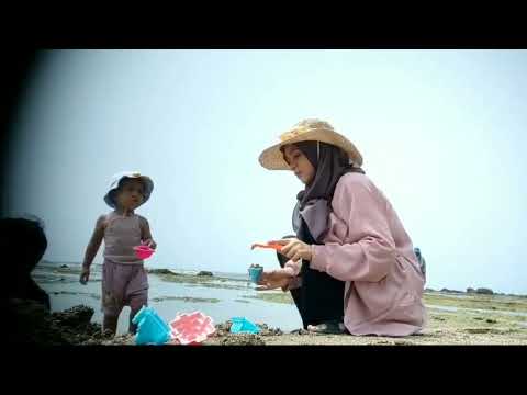 BERMAIN DI PANTAI BERSAMA ADIBA FAMILY  #alhamdulillah #pantai #anyerbeach #family