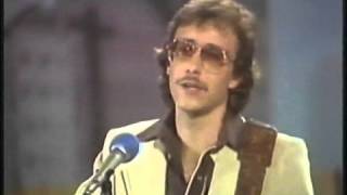 David Wills &quot;She&#39;s Hanging In There&quot; Live on &quot;The Porter Wagoner Show&quot; 1980