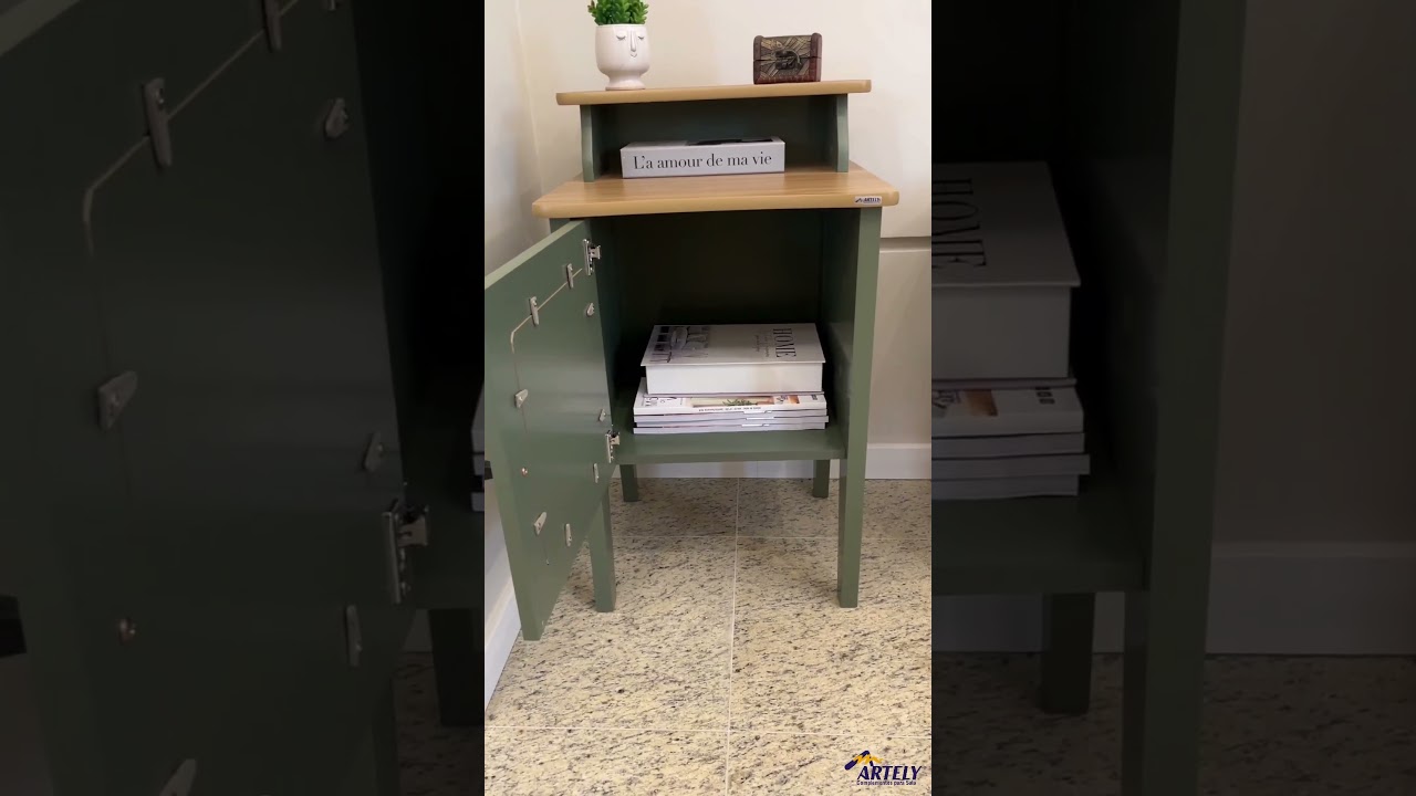 Thumbnail do vídeo - Mesa de Apoio Charlotte - Menta C / Carvalho