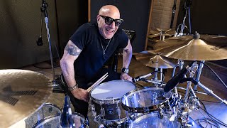 Video thumbnail for TAMA 50th Anniversary Mastercraft Bell Brass Snare Drum | Demo and Overview with Kenny Aronoff by Guitar Center