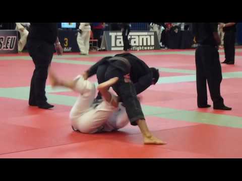 Rogerio De Lima vs Luke Spencer - IBJJF London Fall Open 2015 - Brown Master 1 - Middle