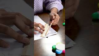 Preview video - 🖊️✨ ¡Haz que cada detalle cuente con nuestro Set cartuchera Dream! ✨ Encuentra la combinación perfecta entre funcionalidad y diseño para mantener tus útiles organizados mientras destacas con estilo. 🌟🖊️