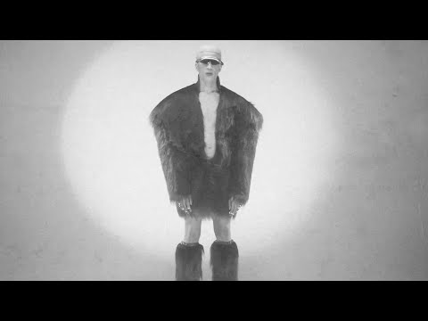 Han Kjøbenhavn Fall/Winter 2022 | Milan Fashion Week Men's | VRAI Magazine