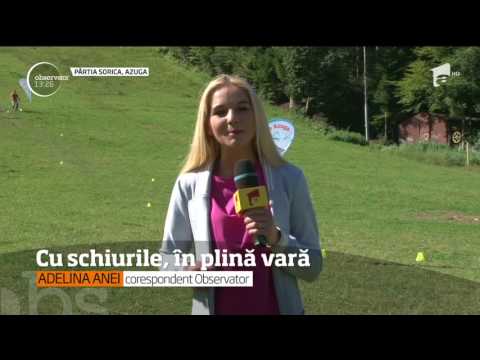 S-a deschis sezonul de schi. Ȋn plin sezon de vară, se poate schia pe iarbă verde