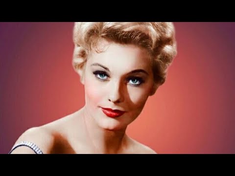 Tráiler La doble vida de Kim Novak [WEB-DL] 2023