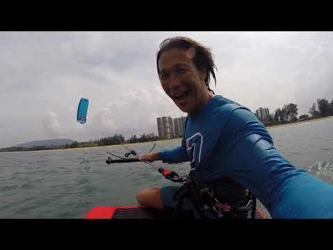 Ozone Explore V1 12m - Ultra light wind kite foiling and water relaunching