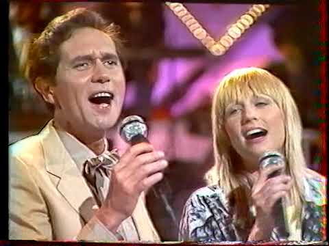 Antenne 2, 02 Juin 1984 : Champs Elysées "Stone et Charden" (complet)+début de "Les enfants du rock"