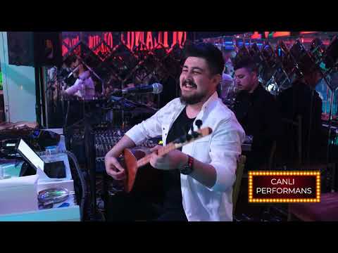 Ali Çini - Birhoş Birhoş Bakar & 900'lü Telefonlar (Canlı Performans)