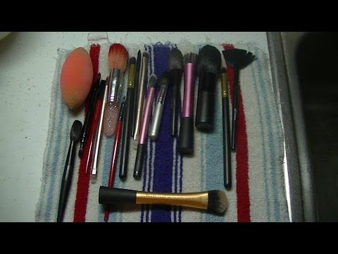 How I clean my makeup brushes